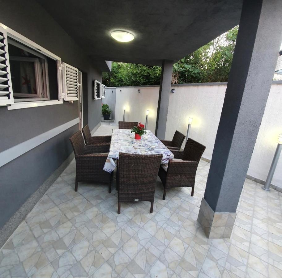 Apartman Karla Jadrija Exterior foto